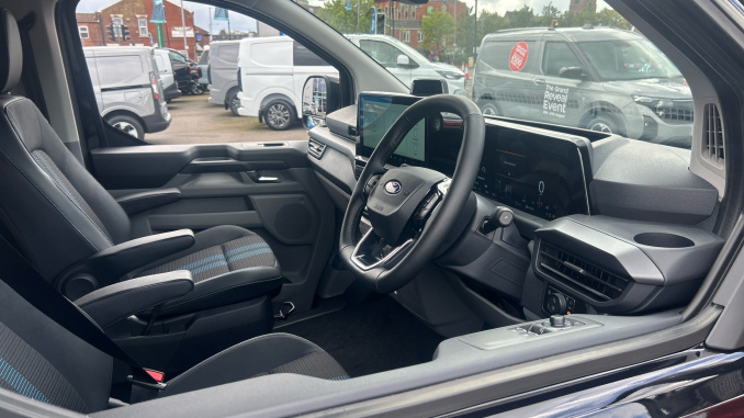 Ford Transit Custom 320 L1 Petrol Fwd 2.5 PHEV 232ps H1 Double Cab Van Sport Auto [NI] - Image 6